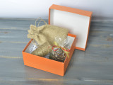 THEONA, orange
